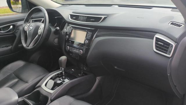 Nissan X-Trail image 1