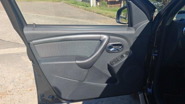 Dacia Duster image 4