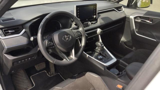 Toyota Rav4 image 3