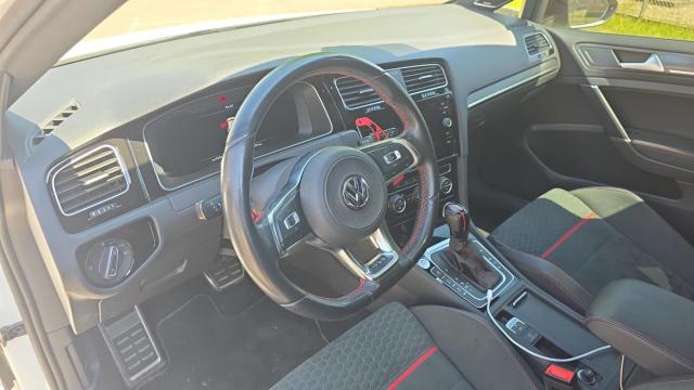 Volkswagen Golf image 8