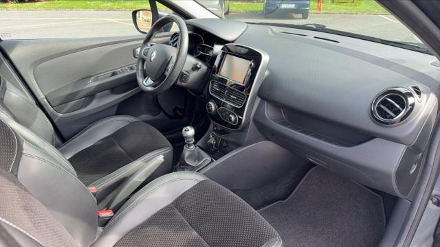 Renault Clio Estate image 9