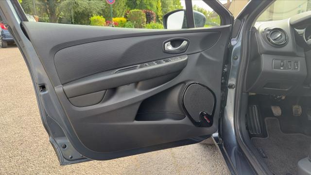 Renault Clio Estate image 1