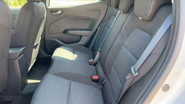 Renault Clio image 8