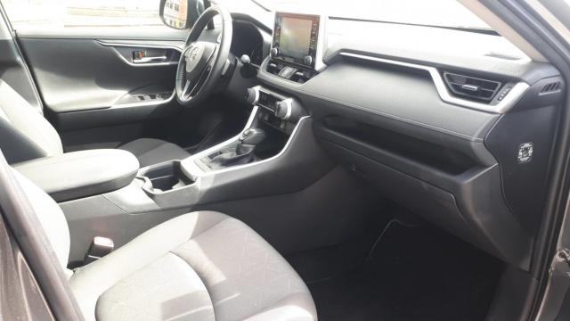 Toyota Rav4 image 9