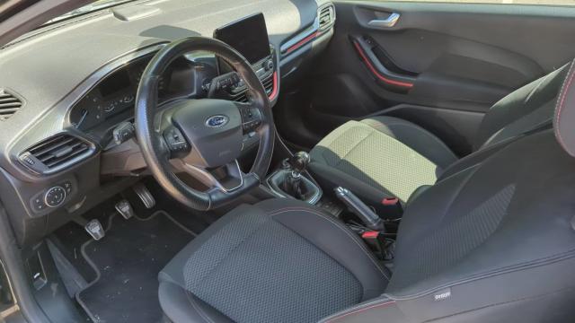 Ford Fiesta image 2