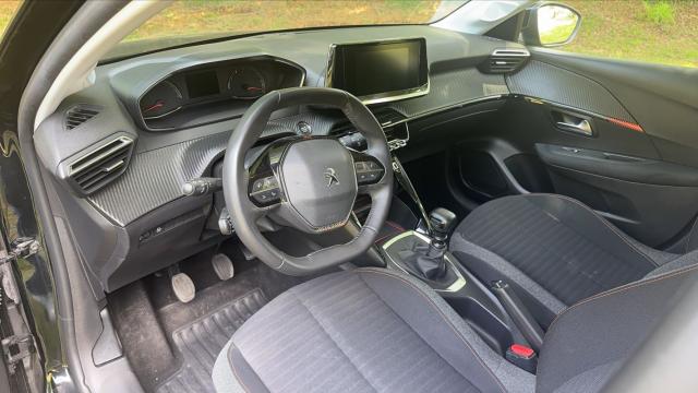 Peugeot 208 image 5