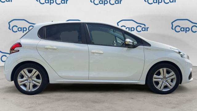 Peugeot 208 image 1