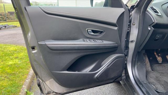 Renault Scénic image 4