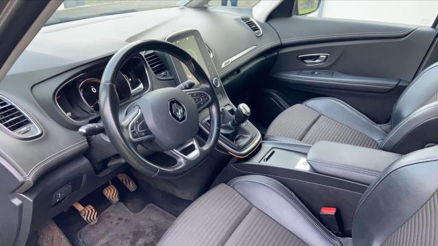 Renault Scénic image 9