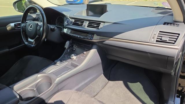 Lexus Ct 200h image 6