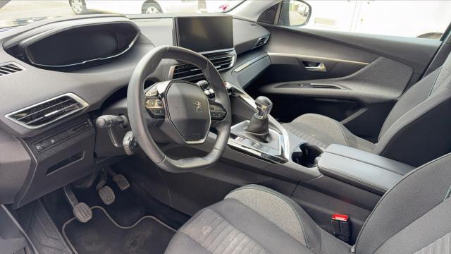 Peugeot 3008 image 5
