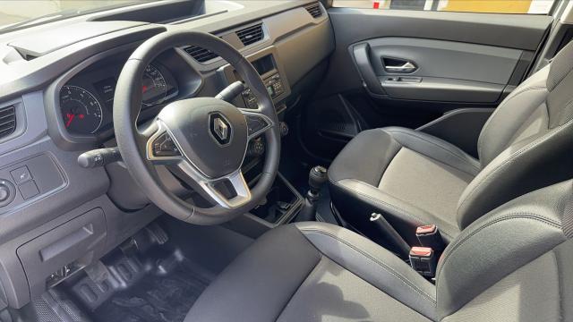 Renault Express image 1