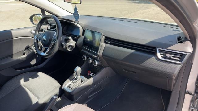 Renault Clio image 8