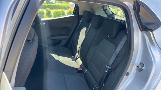 Renault Clio image 6