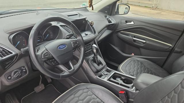 Ford Kuga image 5