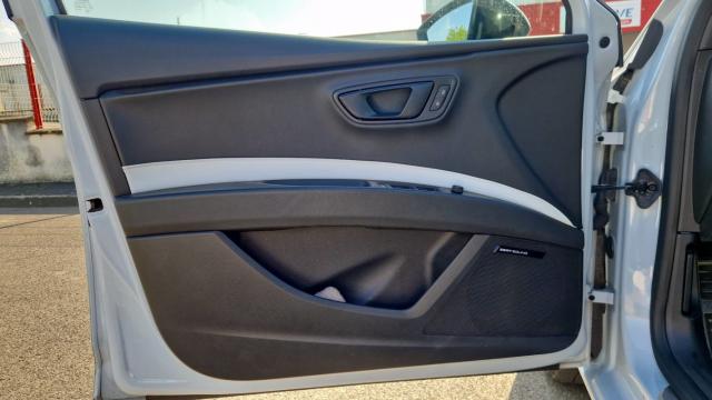Seat Leon image 3