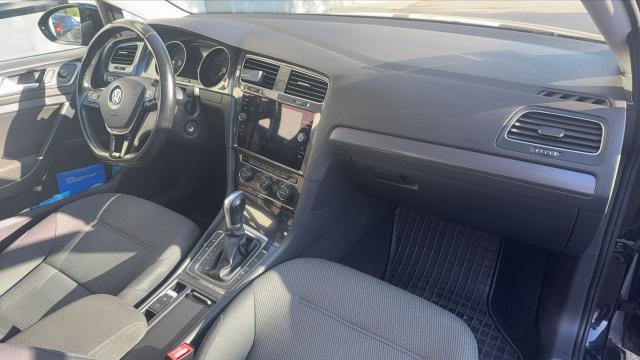 Volkswagen Golf image 8
