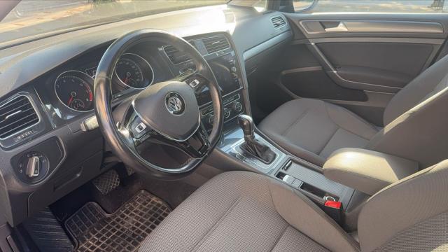 Volkswagen Golf image 7