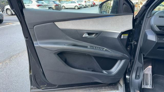 Peugeot 3008 image 3