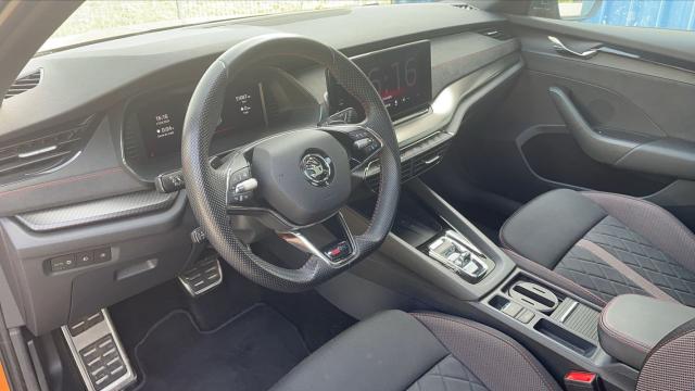 Skoda Octavia image 8