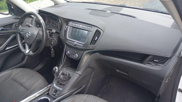 Opel Zafira image 6