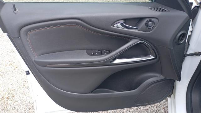 Opel Zafira image 1