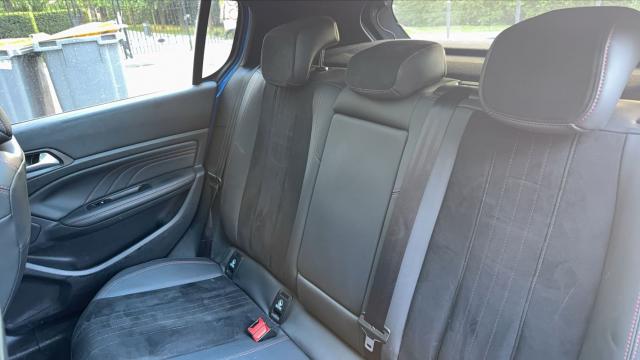 Peugeot 308 image 6