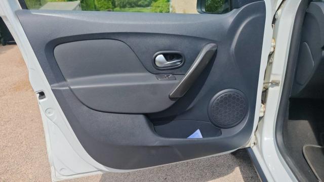Dacia Sandero image 3
