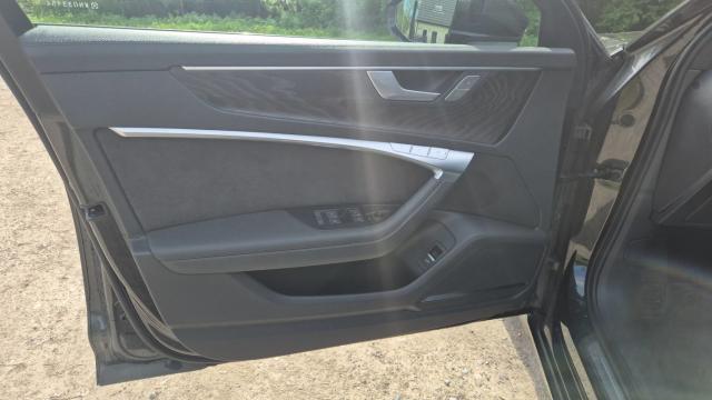 Audi A6 image 8