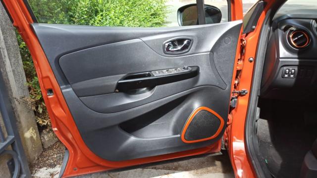 Renault Captur image 8