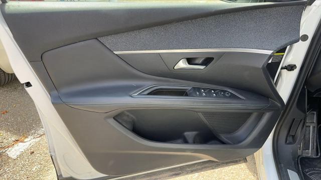Peugeot 3008 image 7