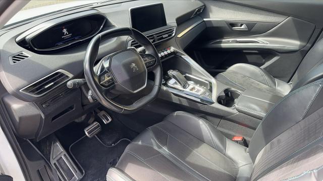 Peugeot 3008 image 2