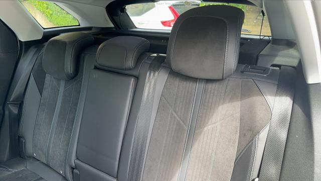 Peugeot 3008 image 1