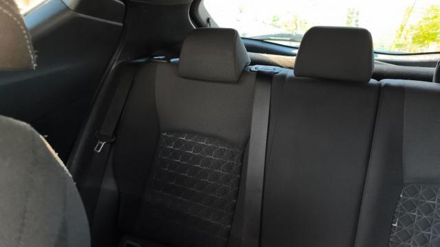 Toyota C-Hr image 7