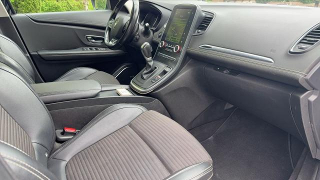 Renault Grand Scénic image 2