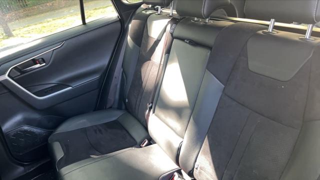 Toyota Rav4 image 3