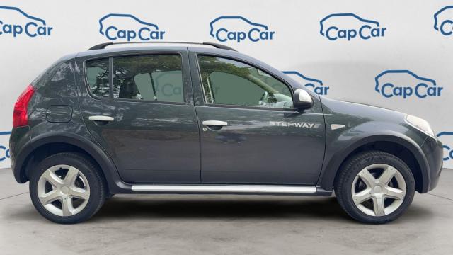 Dacia Sandero image 1
