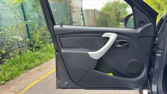 Dacia Sandero image 8