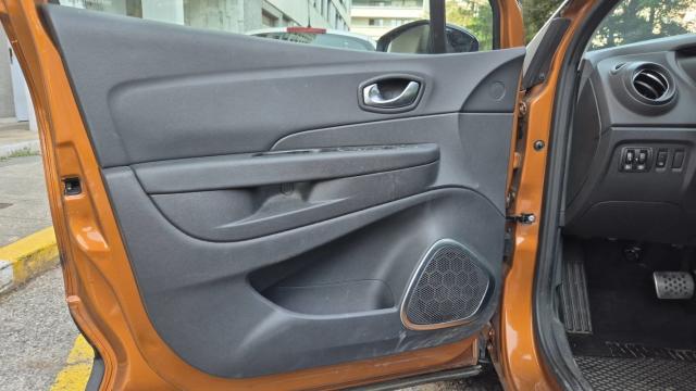 Renault Captur image 7