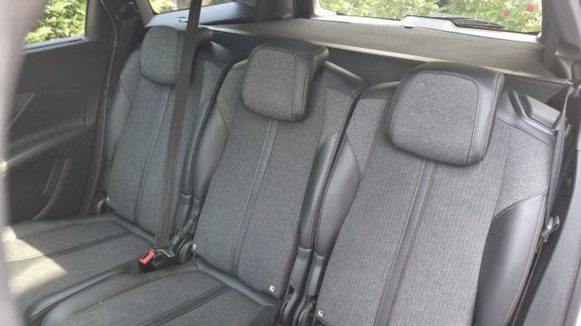 Peugeot 5008 image 1