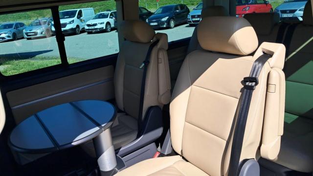 Volkswagen Multivan image 6