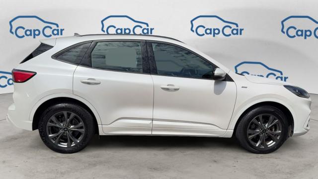Ford Kuga image 3