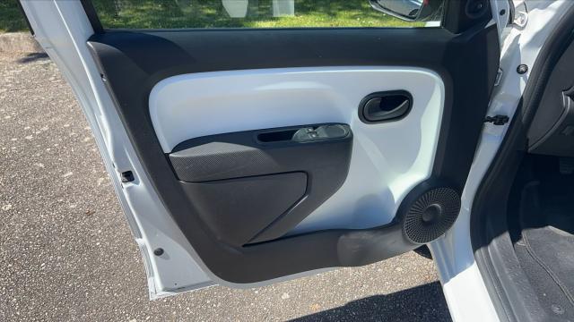 Renault Twingo image 3