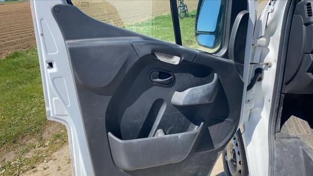 Renault Master image 4