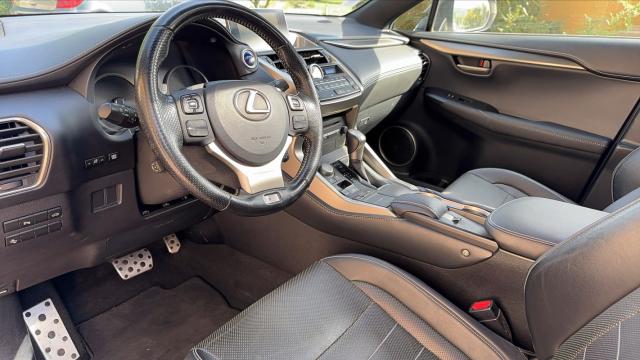 Lexus Nx 300h image 6