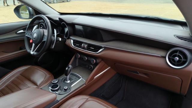 Alfa Romeo Stelvio image 6