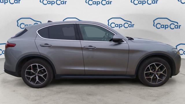 Alfa Romeo Stelvio image 4