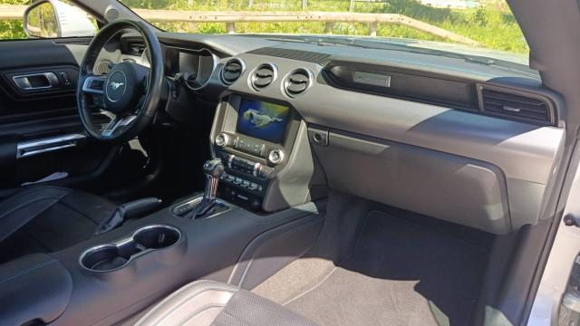 Ford Mustang image 9