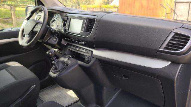 Citroen Jumpy image 8