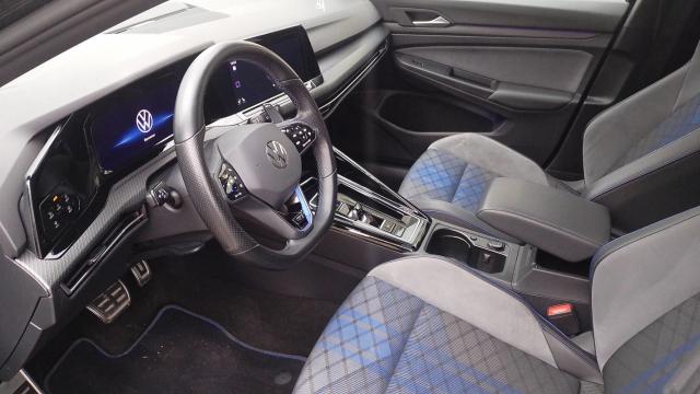 Volkswagen Golf image 6